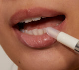 DÚO RELLENADOR/ACONDICIONADOR LABIAL